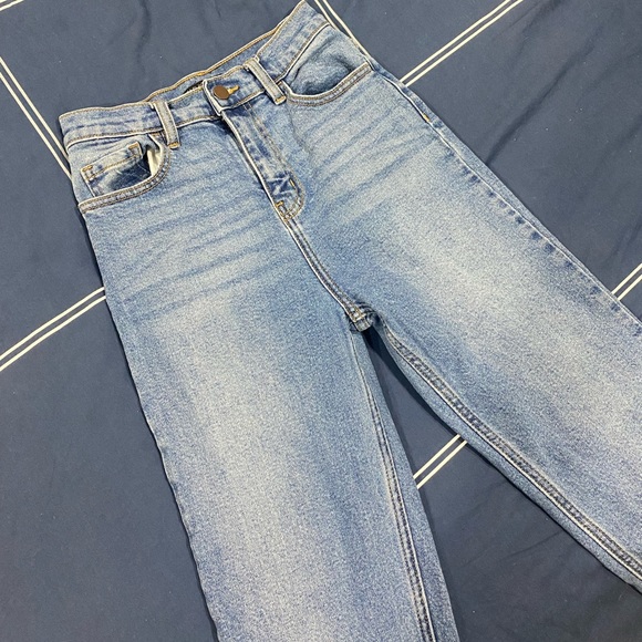 Fashion Nova Mom Jeans - Picture 1 of 5